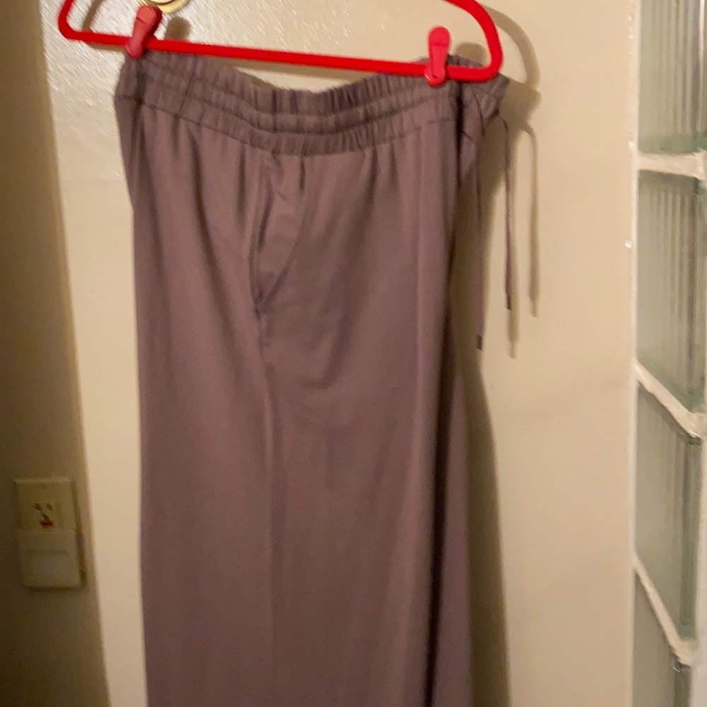 Anybody dressier pants. Light tan. Large